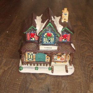 Christmas Streets Lodge Fibre Optic porcelain light up house building MIB
